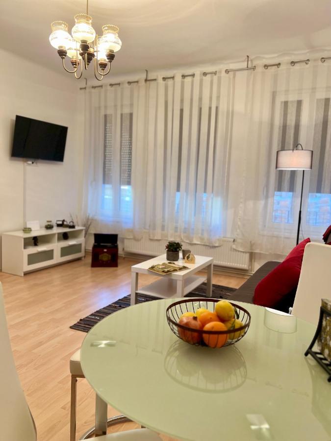 The Downtown Pearl Appartement Zagreb Buitenkant foto